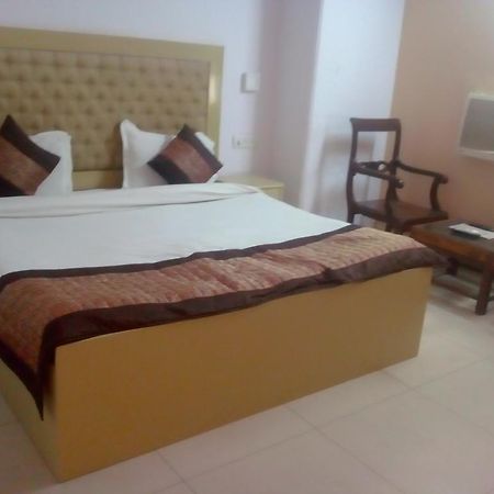 Hotel O Hotel Landmark Inn Delhi  Eksteriør billede