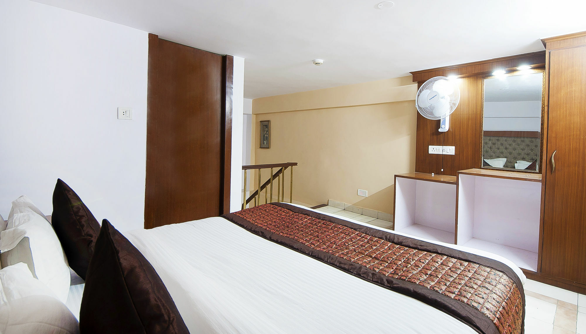 Hotel O Hotel Landmark Inn Delhi  Eksteriør billede
