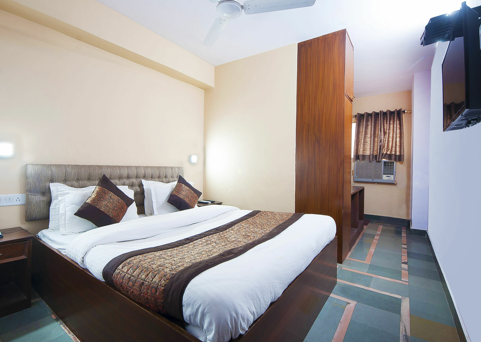 Hotel O Hotel Landmark Inn Delhi  Eksteriør billede